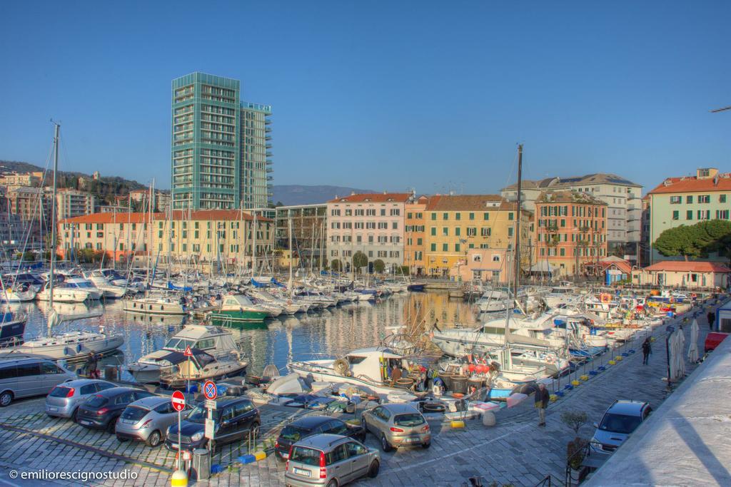 Club Nautico Savona Hotel Exterior photo