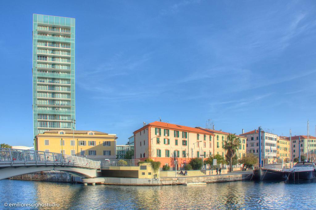 Club Nautico Savona Hotel Exterior photo